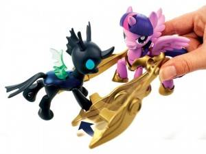635906658840802849-MLP-Guardians-Figure-and-Friend-Princess-Twilight-Sparkle-and-Changeling-